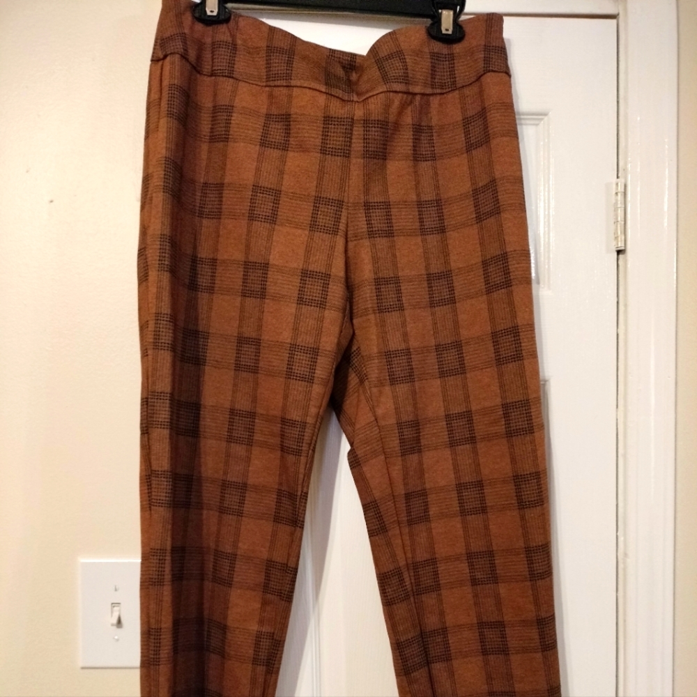Brown and black pattern pants size Large